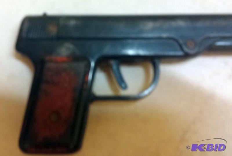 1960 Dart Gun. KNICKERBOCKER CO. Trigger stil...