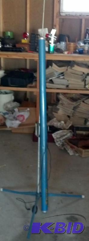 lot 101 image: Vintage Projector screen, works great...