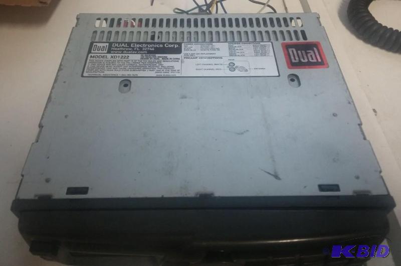lot 11 image: Dual Eltronic AMFMCD Receiver 60 Watts pea...