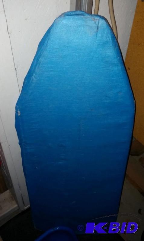 lot 39 image: Lot of 4 table top ironing boards...