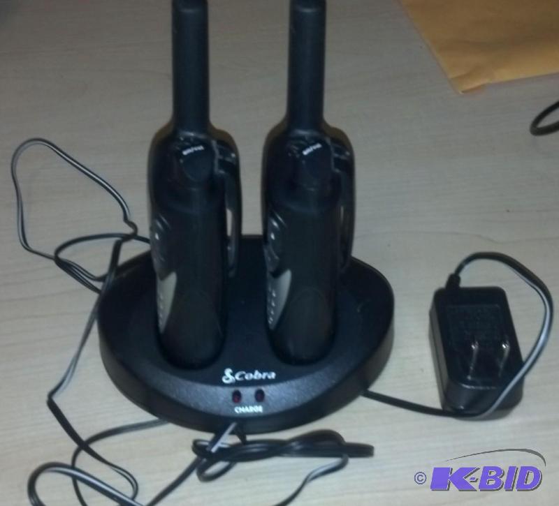 lot 5 image: Cobra MicroTalk PR4500 Walkie Talkie Set. Thi...