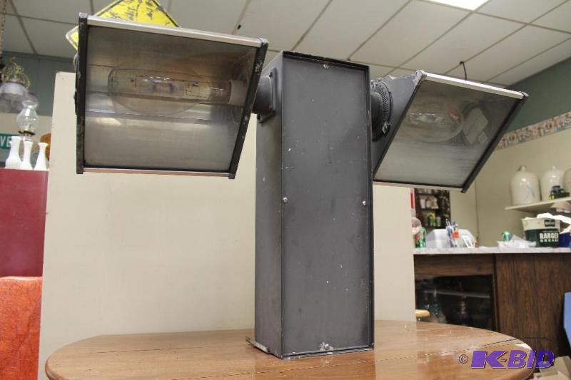 Commercial Flood Lighting, 220v  Tested and w...