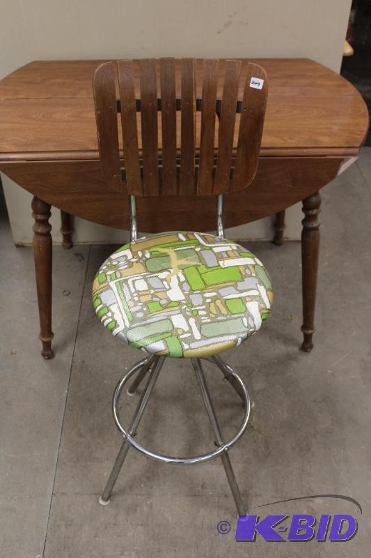 Vintage  Retro Stool  Could use new upholste...