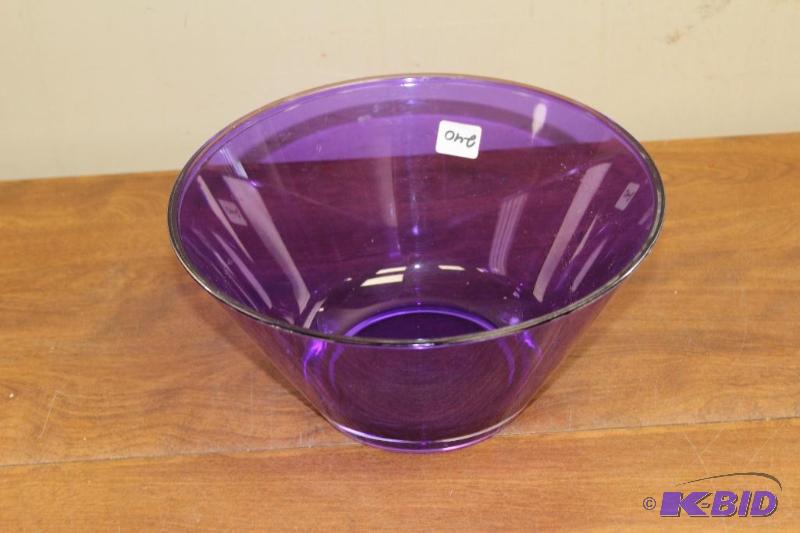 Plastic Purple Punch Bowl&nbsp...