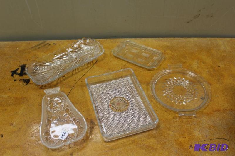 Assorted Glass Platters&nbsp...