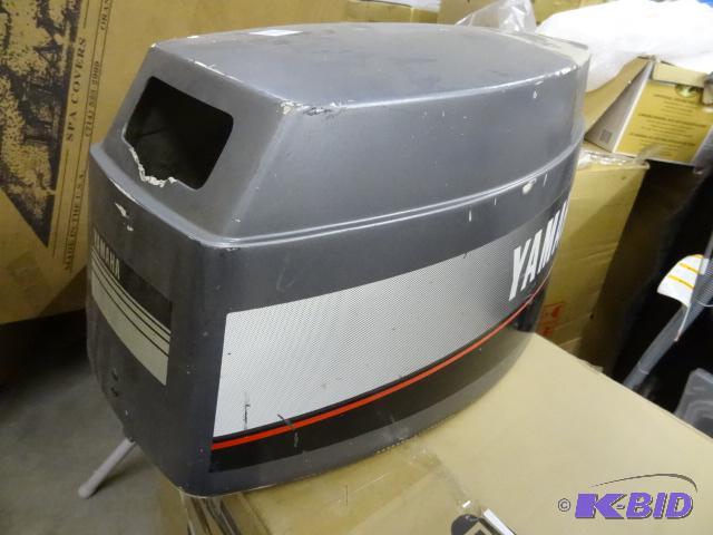 Yamaha 30 HP outboard motor shroud. Rough sha...