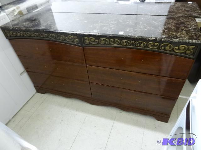 Laminate 6 drawer dresser. Complete with hard...
