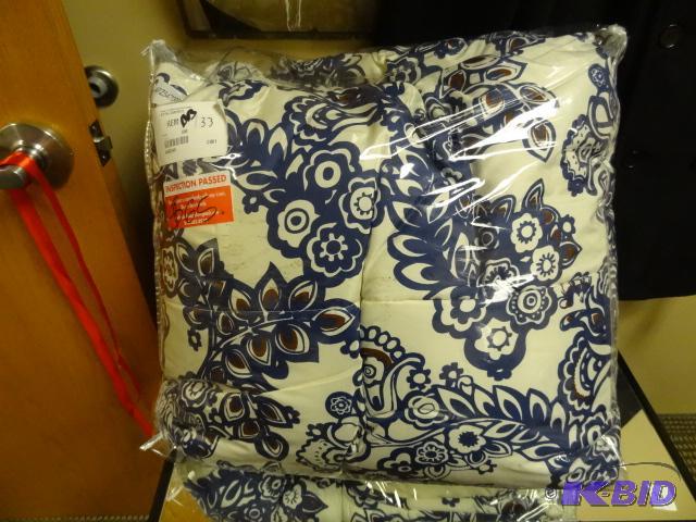 Devon Queen 8 piece bed set....