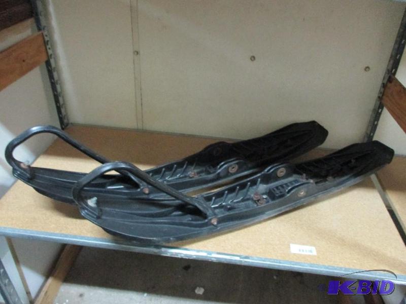 Good used polaris skis...