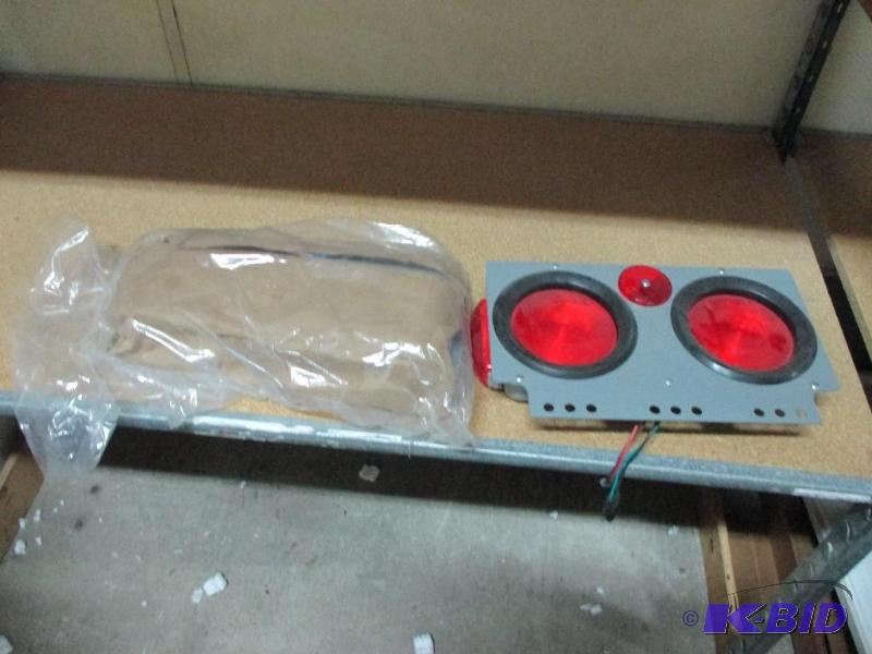 Pair of new Trailertruck lights...