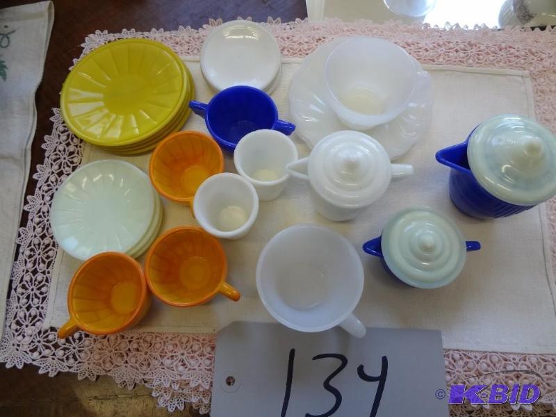 Unusual Glass Childrens Dishes