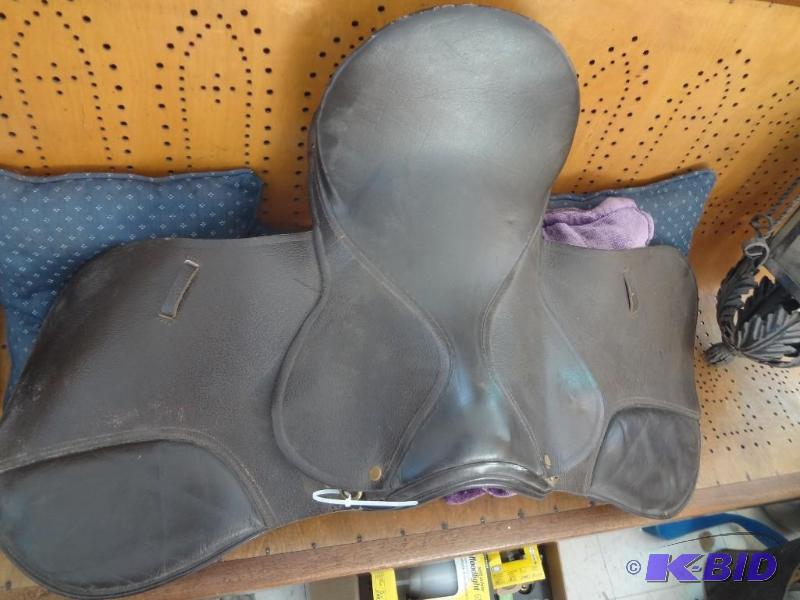 Saddle