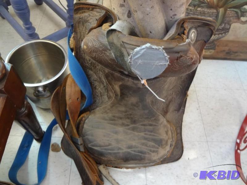 Saddle