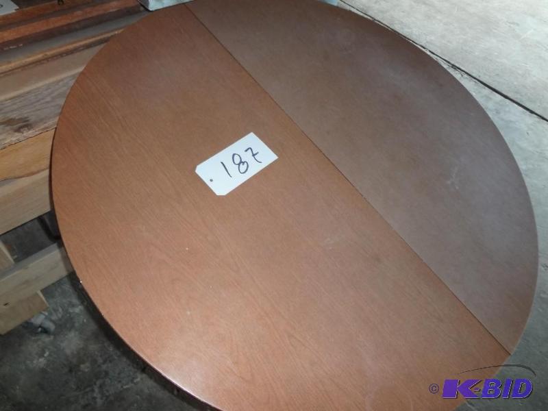 Round Table