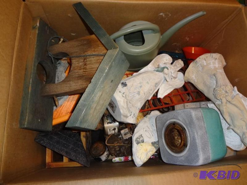 Large Lot of Garden Stuff