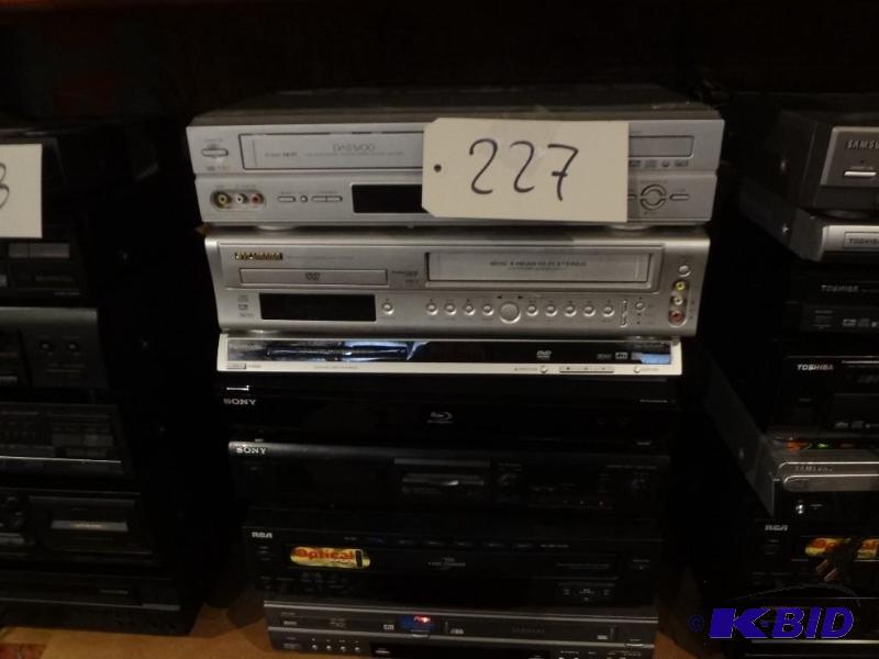 Lot of DVDElectronics