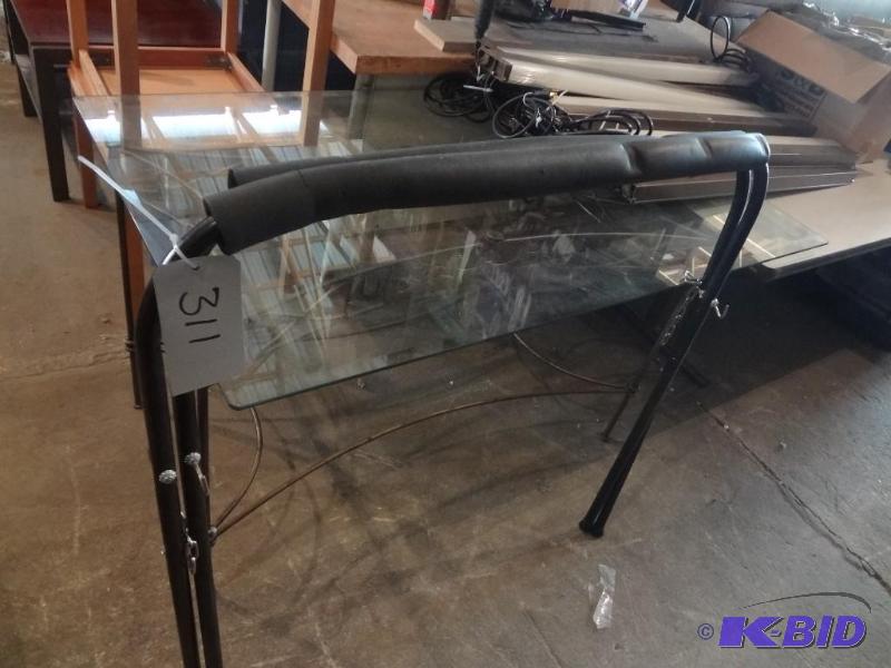 Wind shield stand
