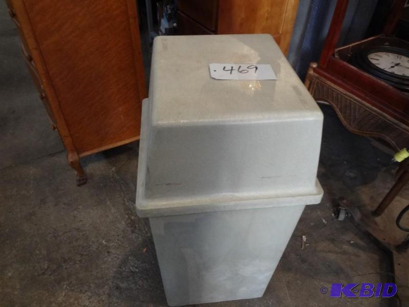 Trash Can