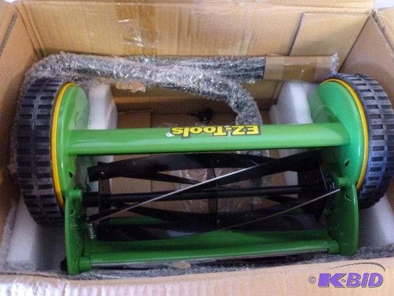 EZ-Tools&nbsp14&quot Reel Mower, handles wi...