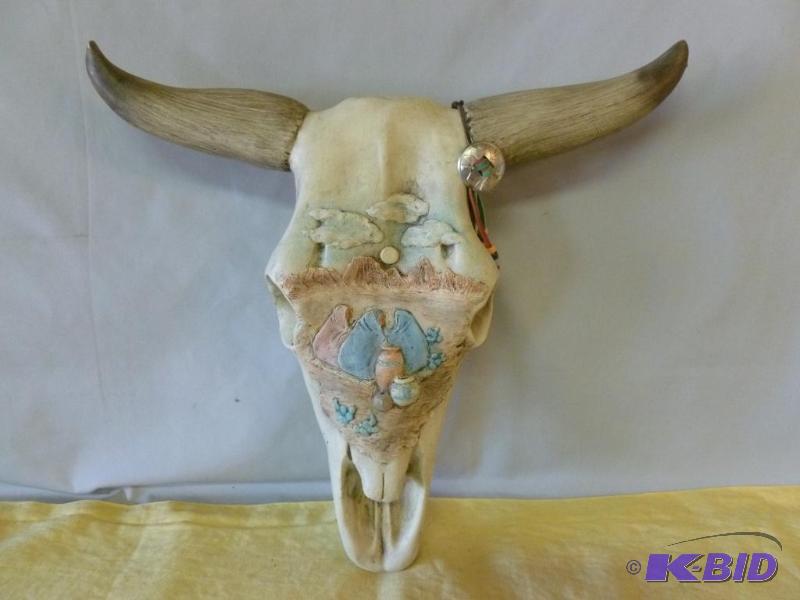 Large Southwestern Themed bull horn and skull...