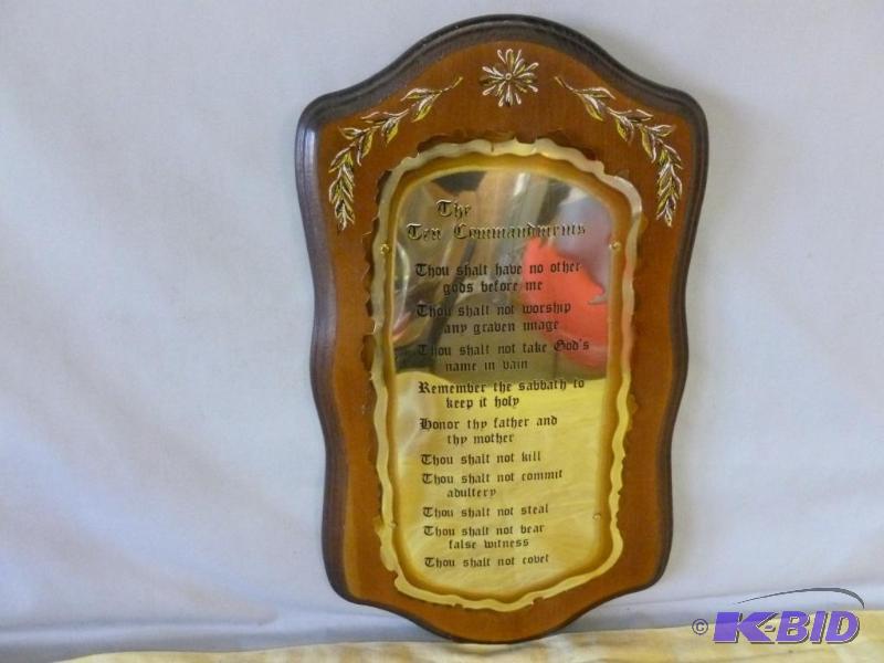 Beautiful Ten Commandments wooden wall plaque...