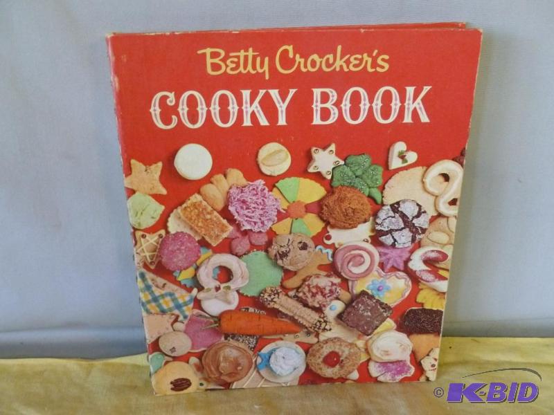 Vintage 1963 Betty Crocker Cooky Book....