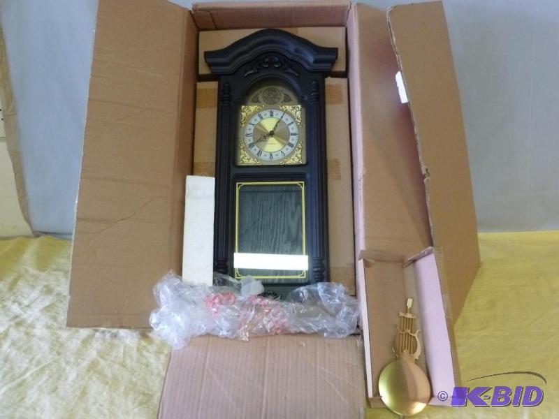 Large Tempus Fugit&nbspquartz battery operat...