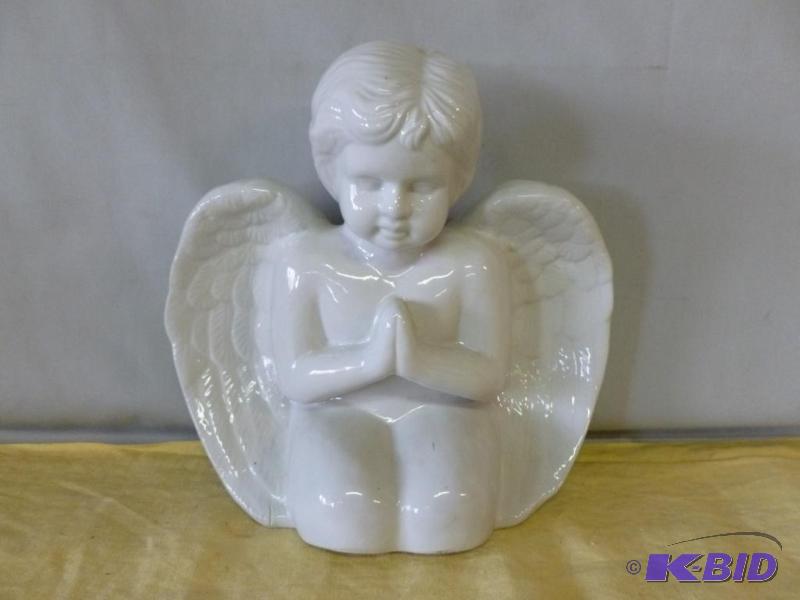 Beautiful large porcelain angel decoration th...