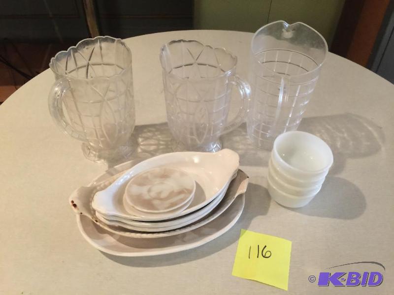 Bowls, oven warmer plates and pitchers...