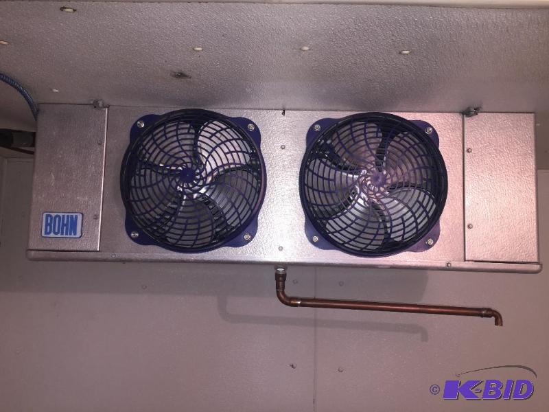 Walk-in-Cooler with compressor, 2 fan unit, 2...