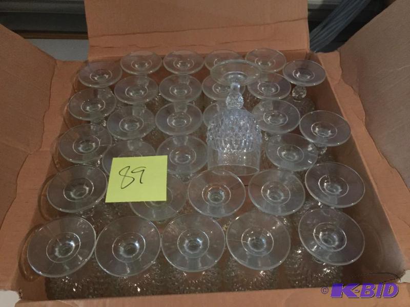 Diamond cut water glasses, 28 pcs...