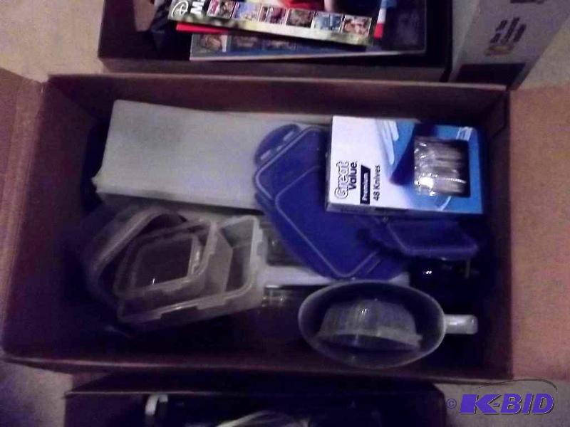 Box Lot Of Food Storage Containers &amp Serv...