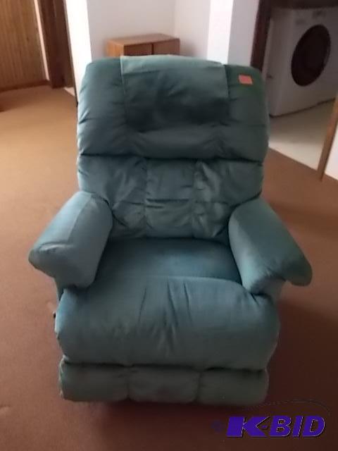 Recliner Rocker Bring Help To Load - Item Is ...