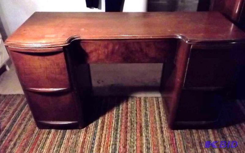 4-Drawer Desk 46x24x17...