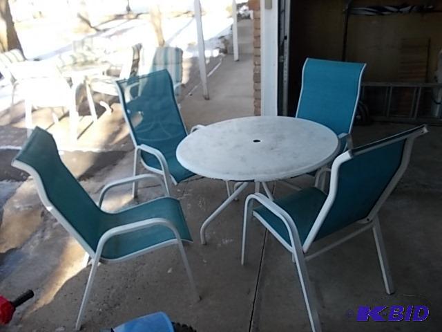 Patio Set With 4 Chairs...