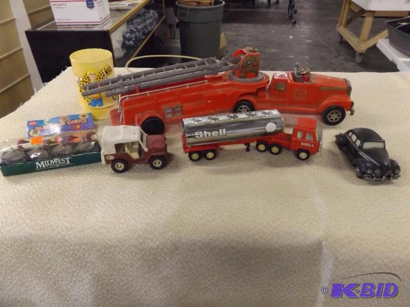 SHELL Toy Truck with trailer. Fire Engine, Je...