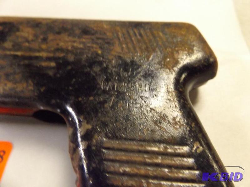 Metal Toy gun, see pictures for condition. &n...