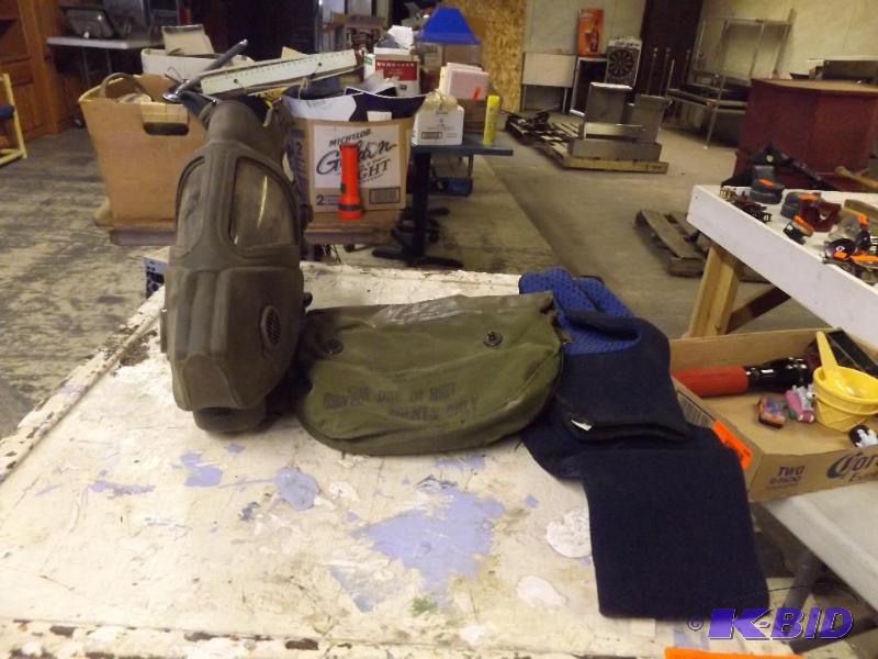 Riot Gear Gas Mask...