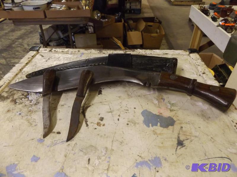Knife set in sheath, large knife marked INDIA...