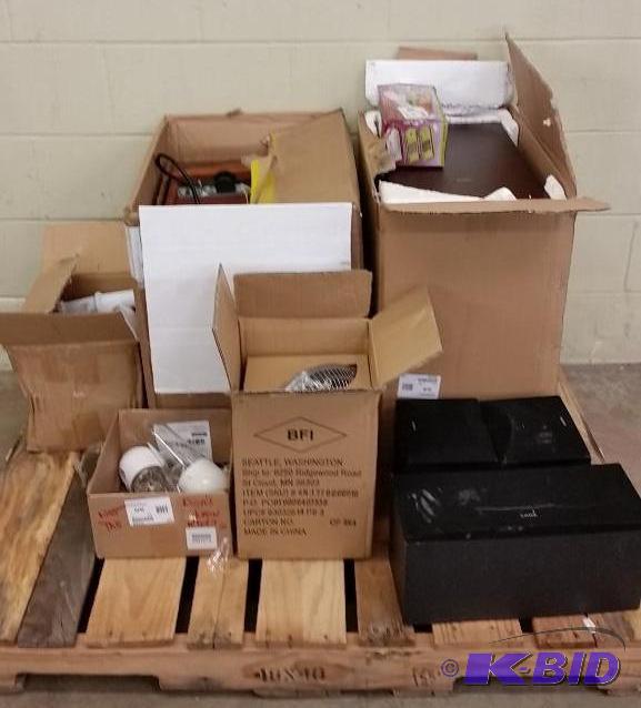 lot 10 image: Pallet of Salvage Items.  If you can fix value to you.
