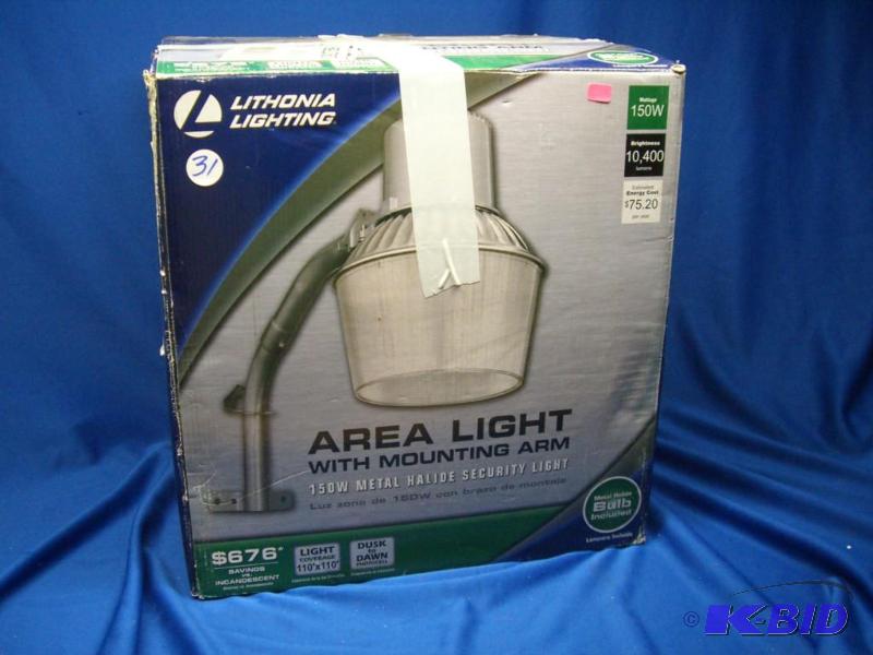 Area Light with Mounting Arm