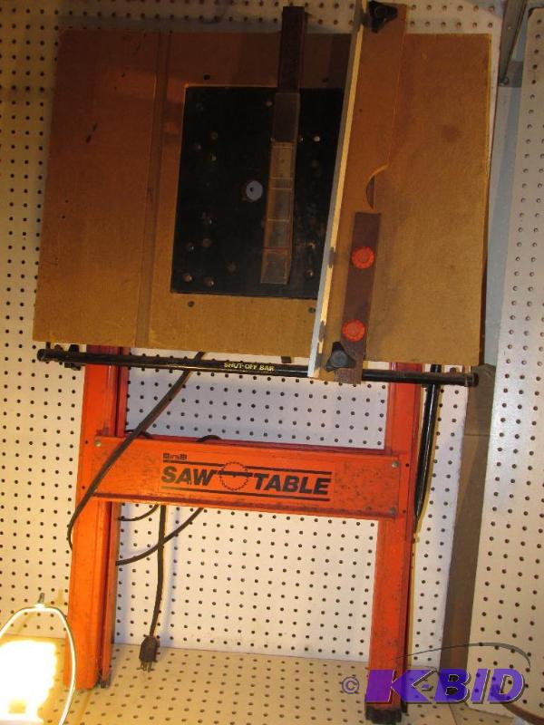 lot 115 image: Saw or Router Table