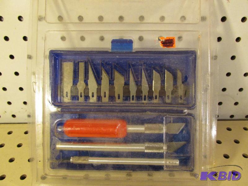 lot 118 image: Craft Knife, New in Package