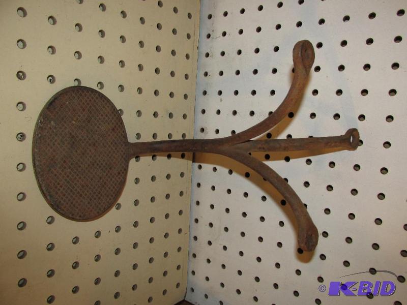 lot 124 image: Carriage Step