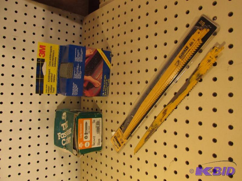 lot 139 image: Lag Screw, Tread Grip and Blades