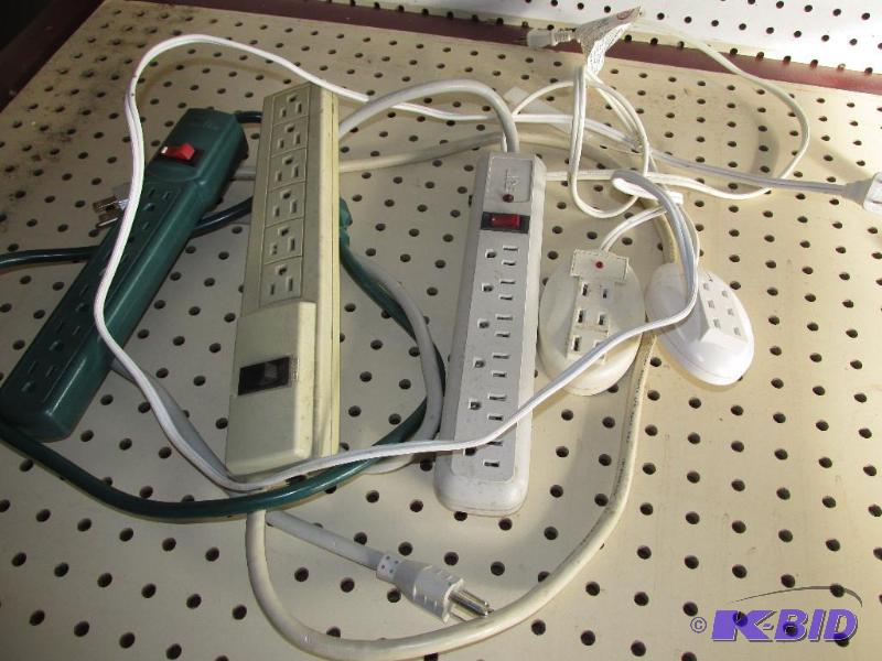 lot 24 image: Power Strips
