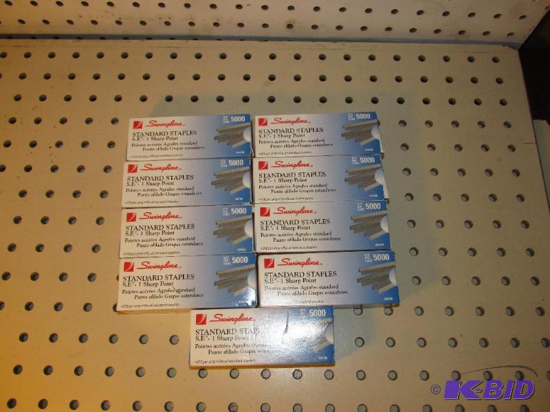 lot 45 image: Swingline Staples