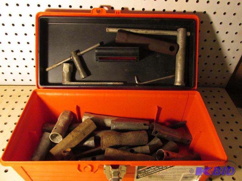 lot 55 image: Random Sockets