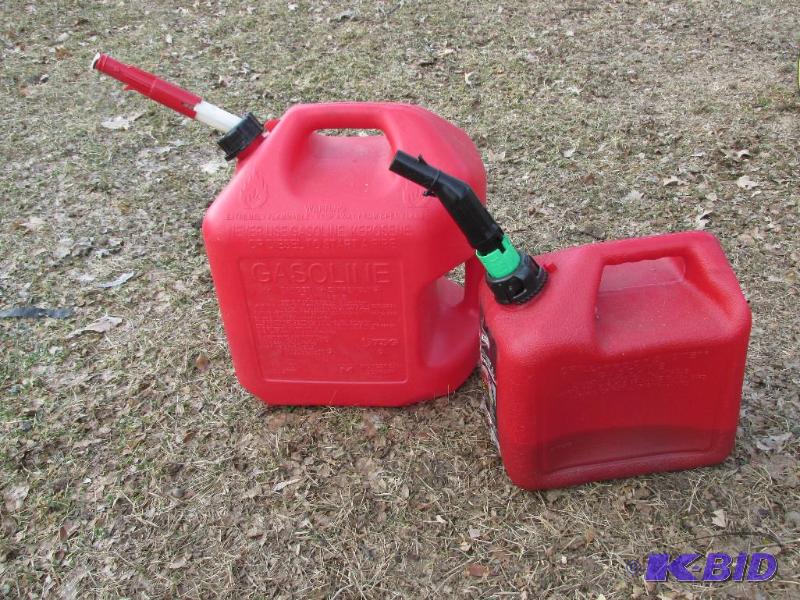lot 8 image: Gas Cans