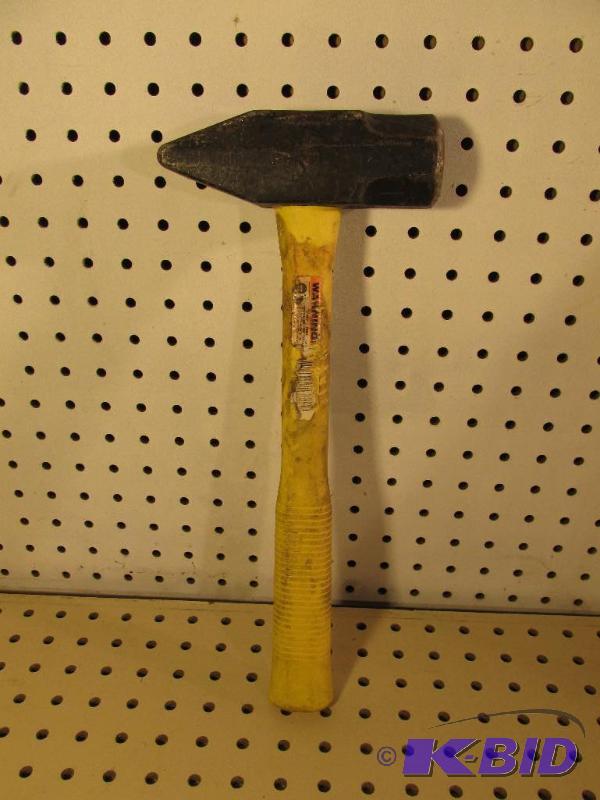 lot 99 image: Nice Heavy Hammer
